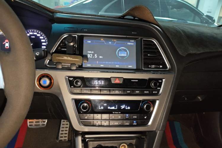 Used Hyundai Sonata 2015 1.6T GLX Advanced Model Audio And AC Panel