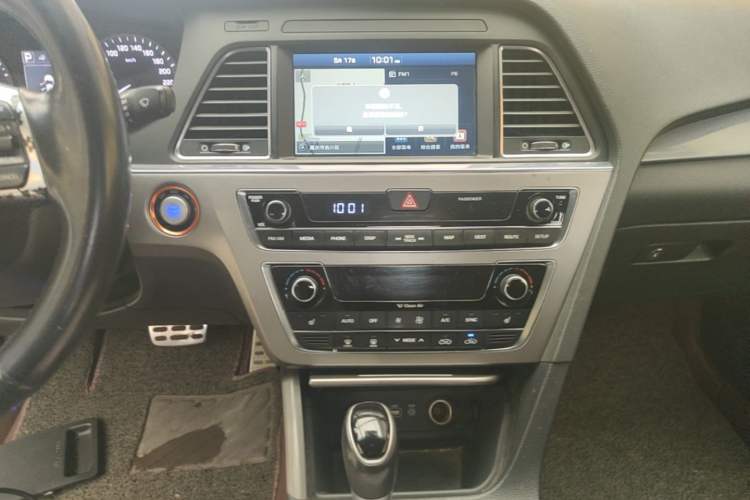 Used Hyundai Sonata 2015 1.6T GLS Smart Model Audio And AC Panel