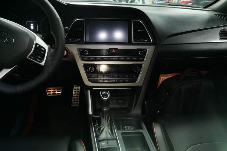 Used Hyundai Sonata 2015 1.6T GLS Smart Model Audio And AC Panel