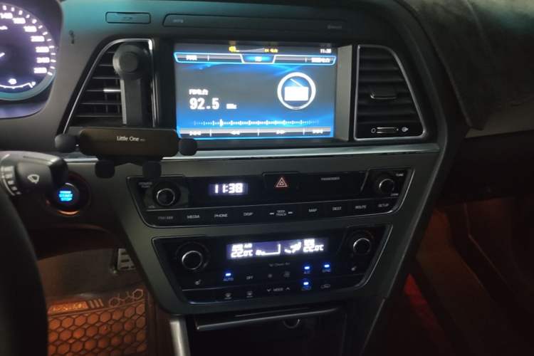 Used Hyundai Sonata 2015 1.6T GLX Advanced Model Audio And AC Panel