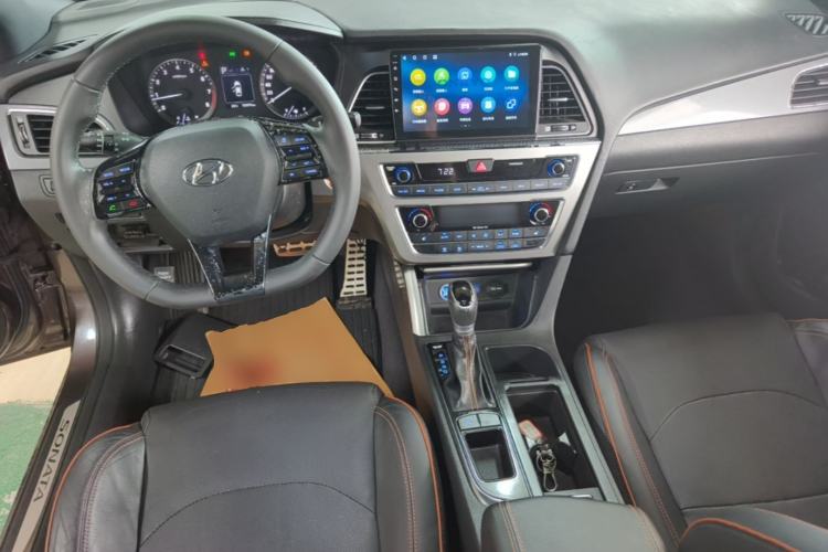 Used Hyundai Sonata 2015 1.6T GLS Smart Model Center Console