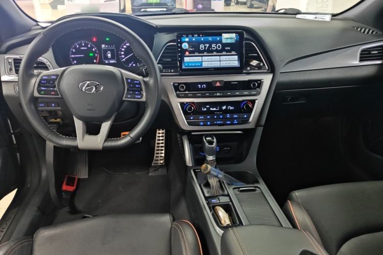 Used Hyundai Sonata 2015 1.6T GLS Smart Model Center Console