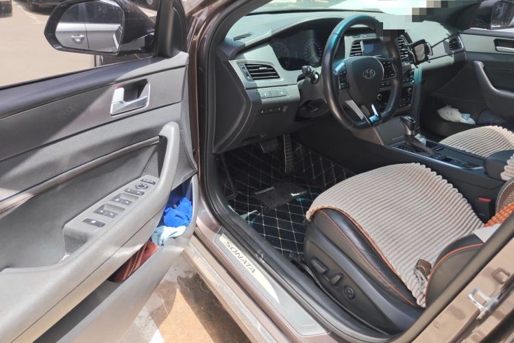 Used Hyundai Sonata 2015 1.6T DLX Prestige Model Driver Seat