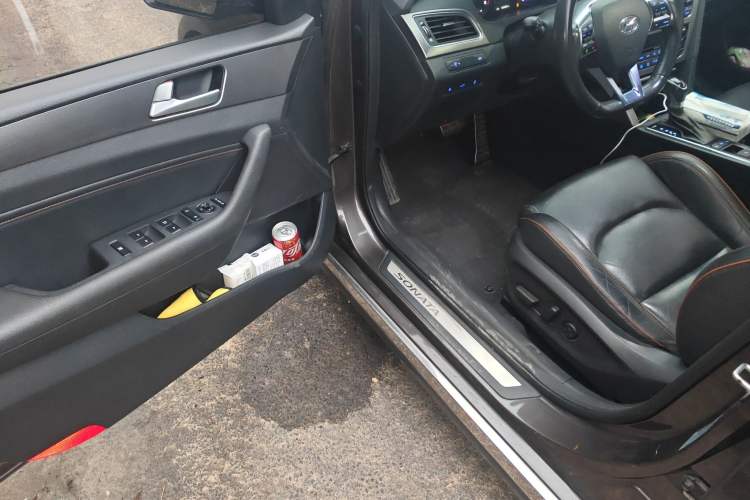 Used Hyundai Sonata 2015 1.6T DLX Prestige Model Driver Seat