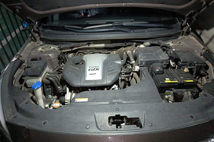 Used Hyundai Sonata 2015 1.6T GLS Smart Model Engine Bay