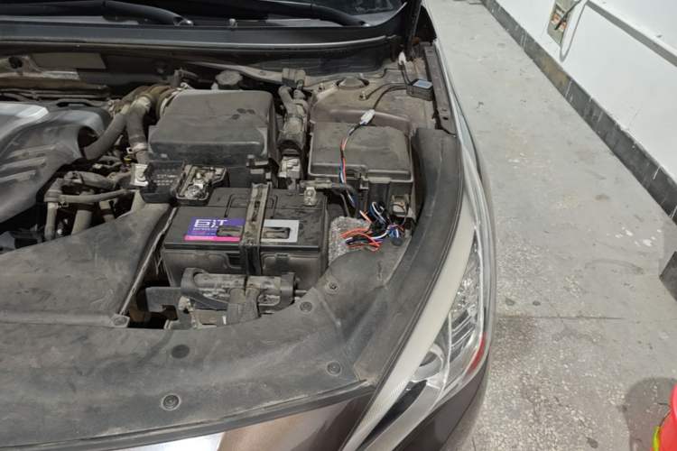 Used Hyundai Sonata 2015 1.6T GLX Advanced Model Engine Bay Left