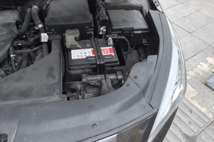 Used Hyundai Sonata 2015 1.6T GLX Advanced Model Engine Bay Left