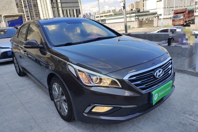 Used Hyundai Sonata 2015 1.6T GX Comfort Model Front Right 45 Deg