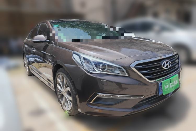 Used Hyundai Sonata 2015 1.6T DLX Prestige Model Front Right 45 Deg