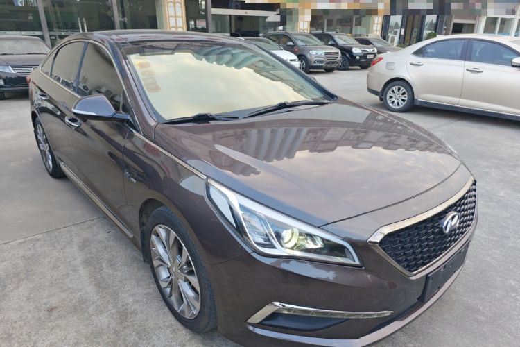Used Hyundai Sonata 2015 1.6T GLX Advanced Model Front Right 45 Deg