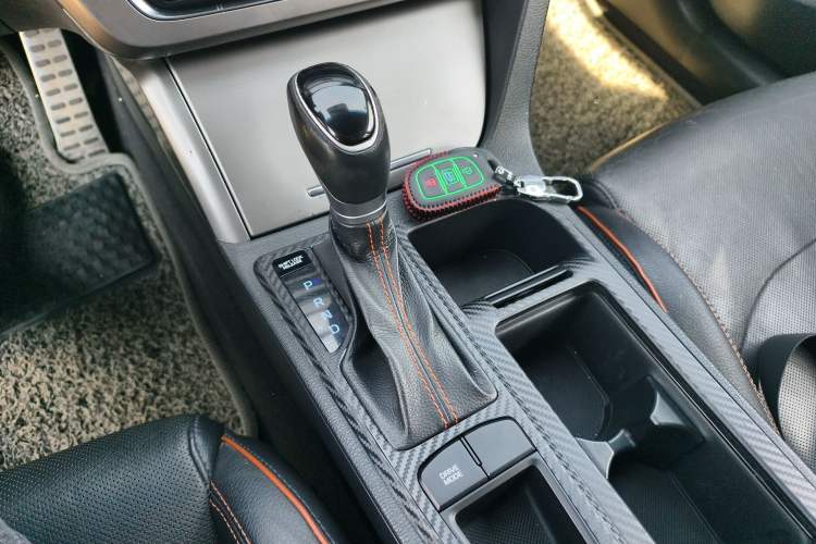 Used Hyundai Sonata 2015 1.6T GLS Smart Model Gear Lever