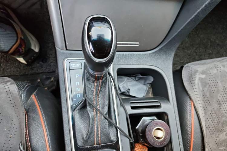 Used Hyundai Sonata 2015 1.6T GLS Smart Model Gear Lever