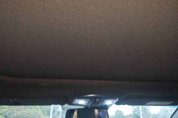 Used Hyundai Sonata 2015 1.6T DLX Prestige Model Headliner