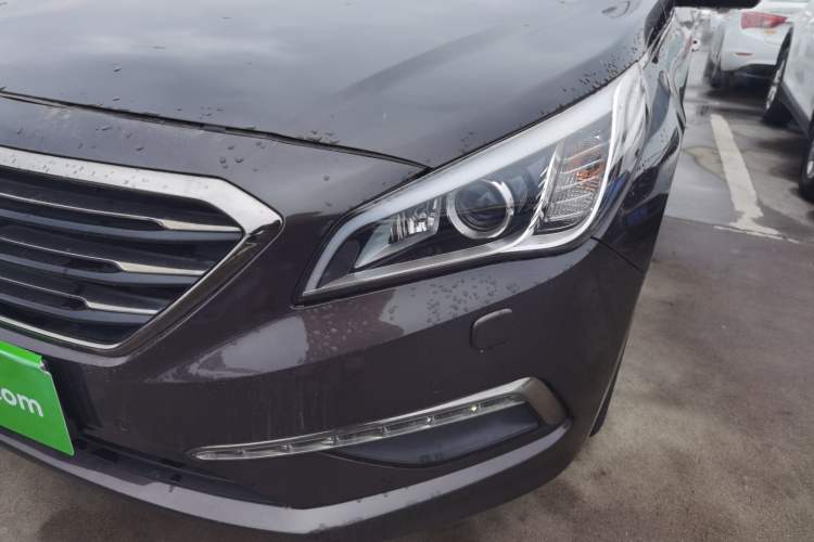 Used Hyundai Sonata 2015 2.4L LUX Ultimate Trim Left Front Headlight