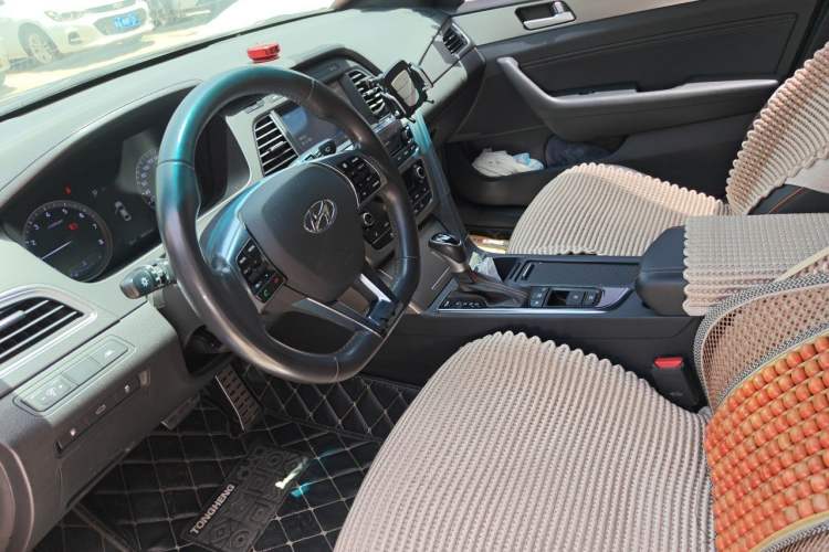 Used Hyundai Sonata 2015 1.6T DLX Prestige Model Left Front Seat