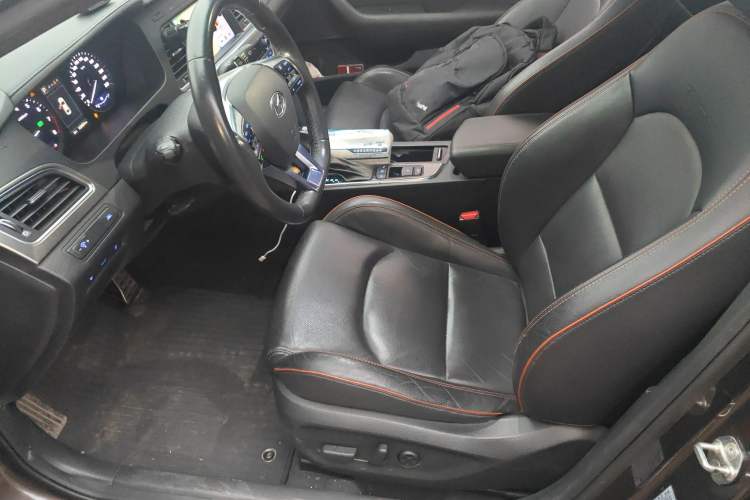 Used Hyundai Sonata 2015 1.6T DLX Prestige Model Left Front Seat