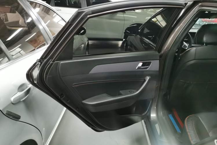 Used Hyundai Sonata 2015 1.6T GLS Smart Model Left Rear Door Interior