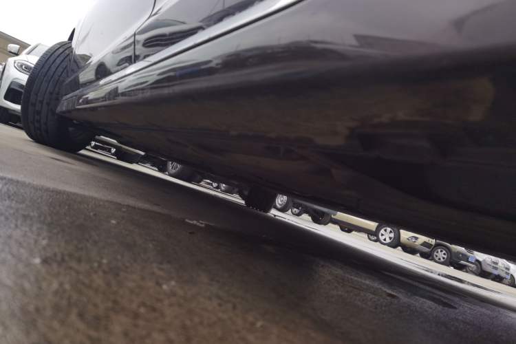 Used Hyundai Sonata 2015 2.4L LUX Ultimate Trim Left Side Sill