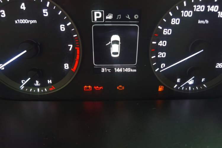 Used Hyundai Sonata 2015 1.6T GLS Smart Model Odometer Close Up