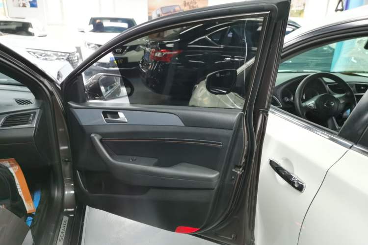 Used Hyundai Sonata 2015 1.6T GLS Smart Model Right Front Door Interior