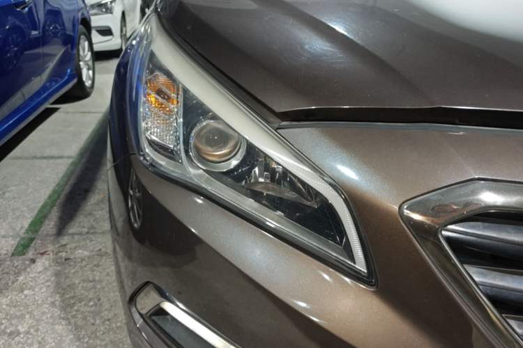 Used Hyundai Sonata 2015 1.6T GLX Advanced Model Right Front Headlight
