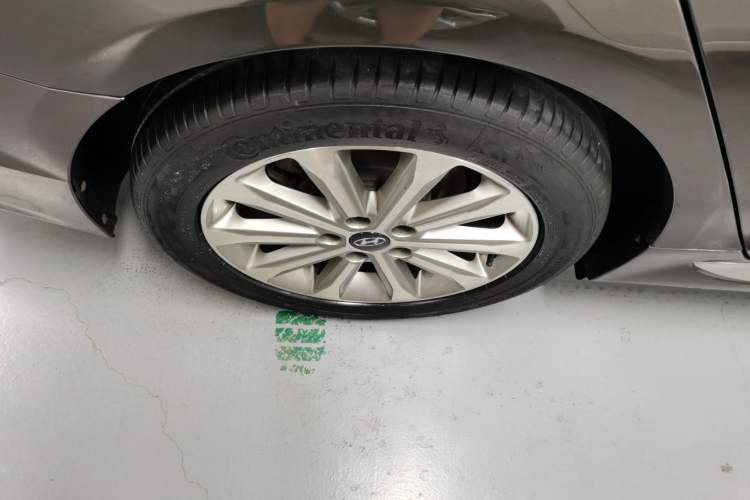 Used Hyundai Sonata 2015 1.6T GLS Smart Model Right Rear Wheel Hub