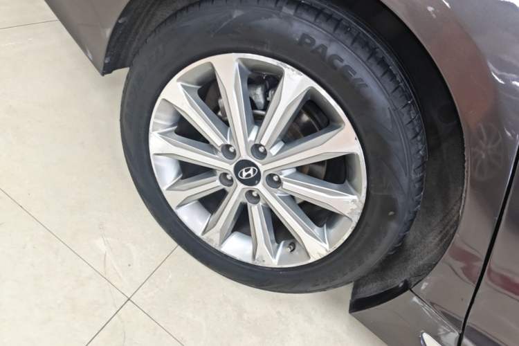 Used Hyundai Sonata 2015 1.6T GLS Smart Model Right Rear Wheel Hub