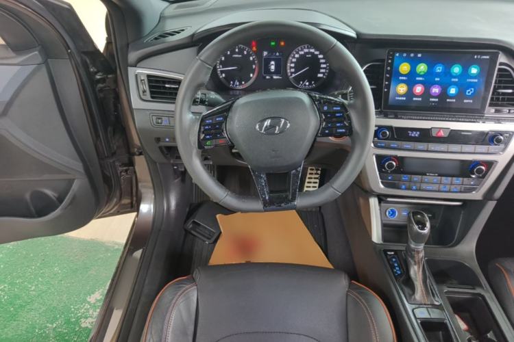 Used Hyundai Sonata 2015 1.6T GLS Smart Model Steering Wheel