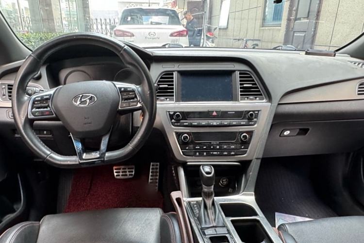 Used Hyundai Sonata 2015 1.6T GLS Smart Model Steering Wheel