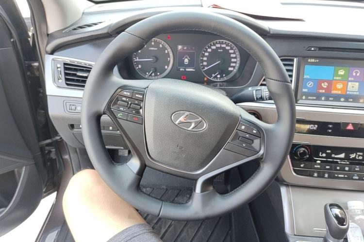 Used Hyundai Sonata 2015 1.6T GX Comfort Model Steering Wheel