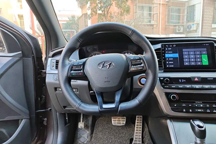 Used Hyundai Sonata 2015 1.6T GLS Smart Model Steering Wheel