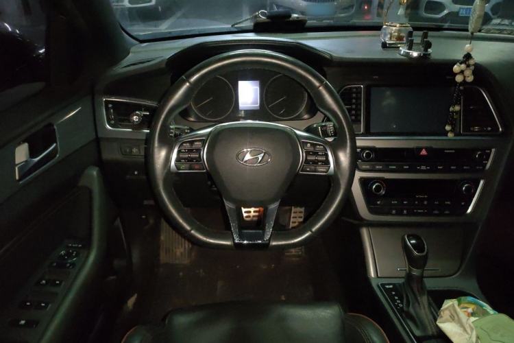 Used Hyundai Sonata 2015 1.6T GLS Smart Model Steering Wheel