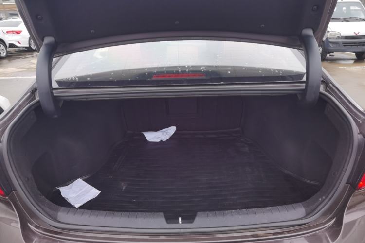 Used Hyundai Sonata 2015 2.4L LUX Ultimate Trim Trunk