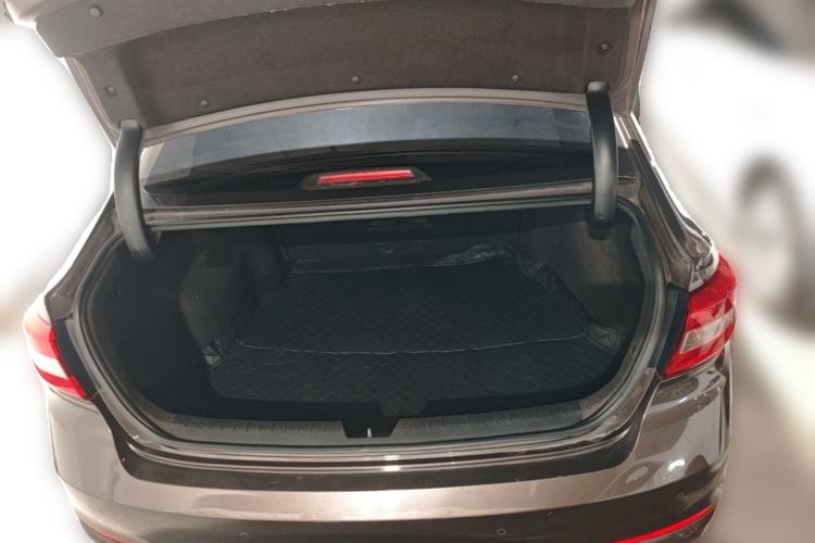 Used Hyundai Sonata 2015 1.6T GLX Advanced Model Trunk