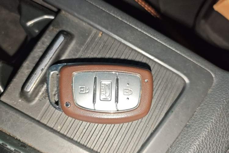 Used Hyundai Sonata 2015 1.6T GLX Advanced Model Vehicle Key