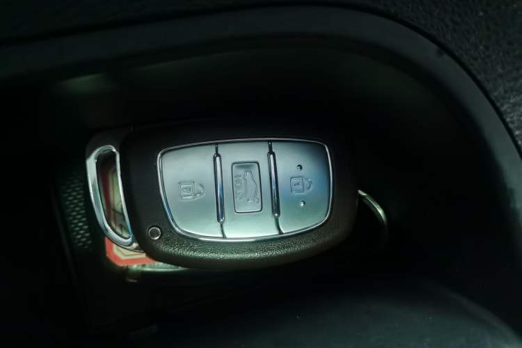 Used Hyundai Sonata 2015 1.6T GLS Smart Model Vehicle Key