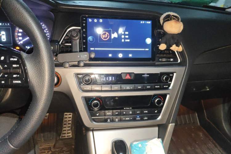Used Hyundai Sonata 2015 1.6T GLX Advanced Model Audio And AC Panel