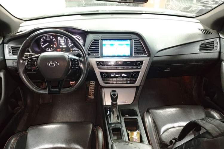 Used Hyundai Sonata 2015 1.6T GLS Smart Model Center Console