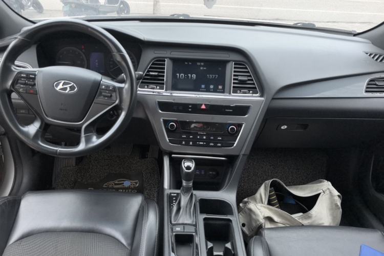 Used Hyundai Sonata 2015 1.6T GS Fashion Edition Center Console