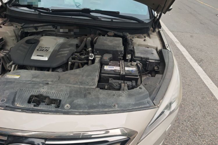 Used Hyundai Sonata 2015 1.6T DLX Prestige Model Engine Bay Left