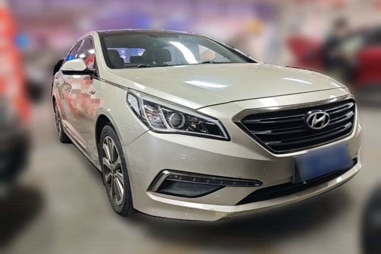 Used Hyundai Sonata 2015 1.6T GLS Smart Model Front Right 45 Deg