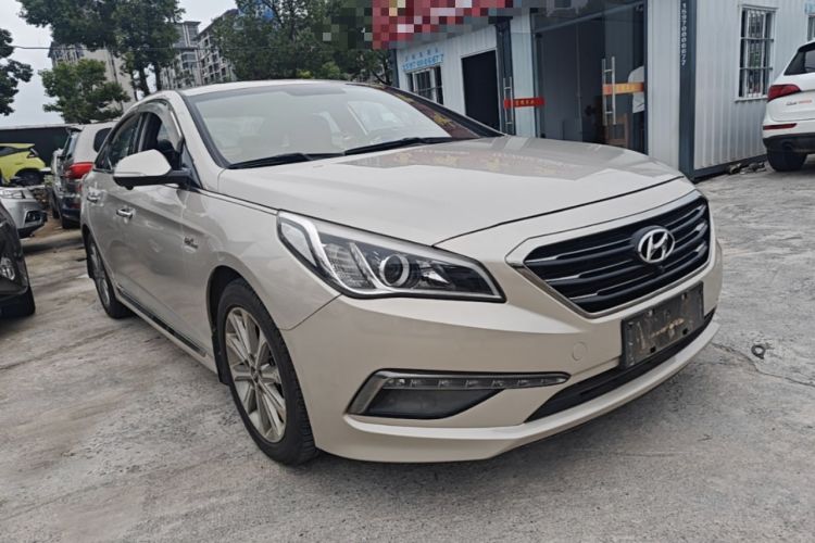 Used Hyundai Sonata 2015 1.6T GLS Smart Model Front Right 45 Deg