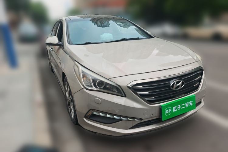 Used Hyundai Sonata 2015 1.6T DLX Prestige Model Front Right 45 Deg