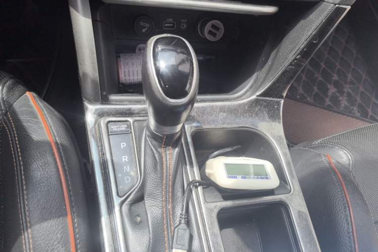 Used Hyundai Sonata 2015 1.6T GLS Smart Model Gear Lever