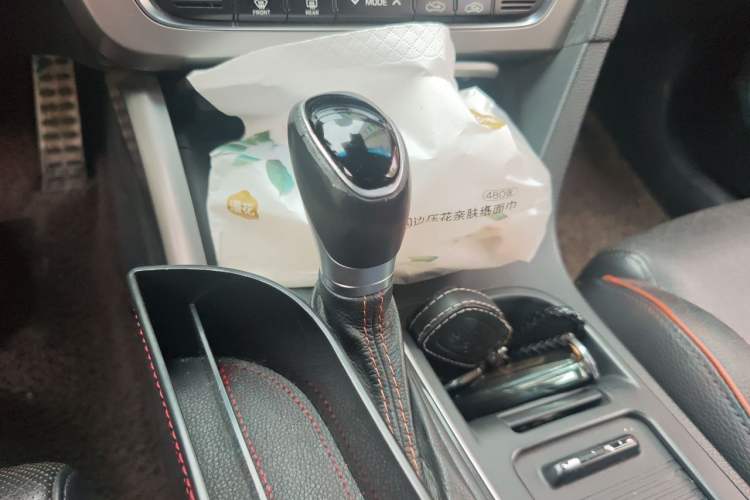 Used Hyundai Sonata 2015 1.6T DLX Prestige Model Gear Lever