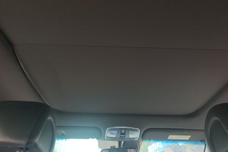 Used Hyundai Sonata 2015 1.6T DLX Prestige Model Headliner