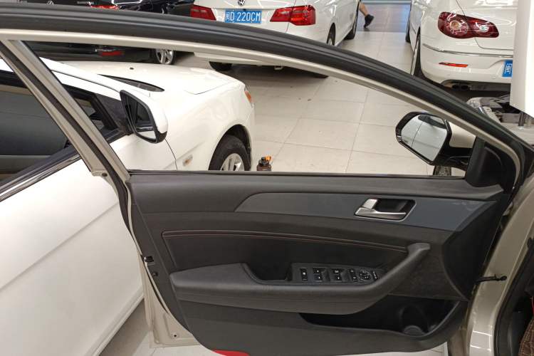 Used Hyundai Sonata 2015 1.6T GLS Smart Model Interior 7