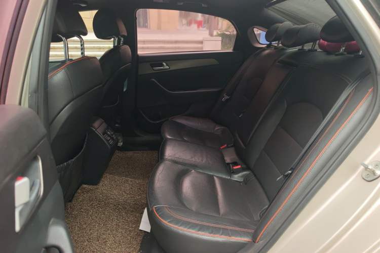 Used Hyundai Sonata 2015 1.6T DLX Prestige Model Left Rear Seat