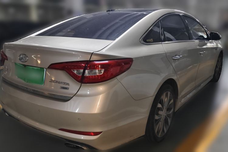 Used Hyundai Sonata 2015 1.6T GLX Advanced Model Rear Right 45 Deg