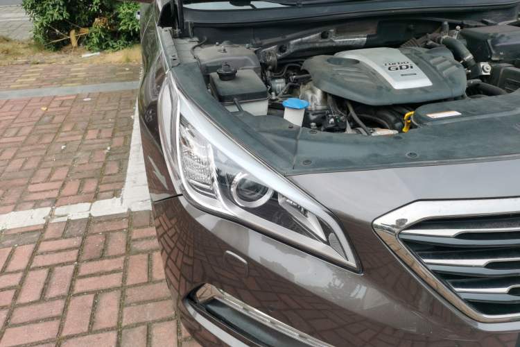 Used Hyundai Sonata 2015 1.6T DLX Prestige Model Right Front Headlight